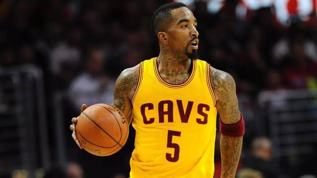  黄蜂新秀单场七抢断惊艳联盟  