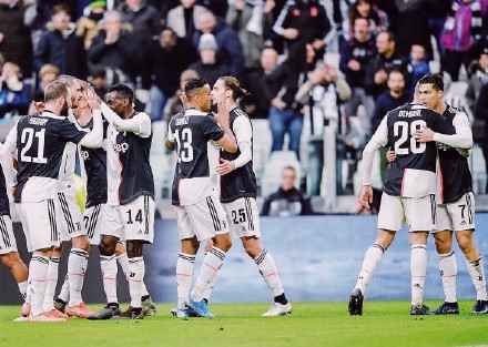  尤文图斯新援首秀破门助球队登顶积分榜  